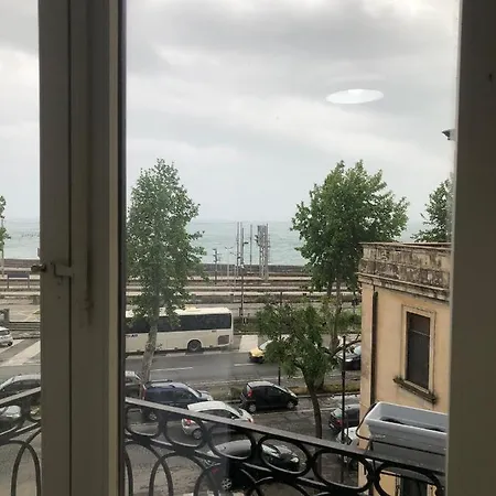 Cleopatra 3* Catania