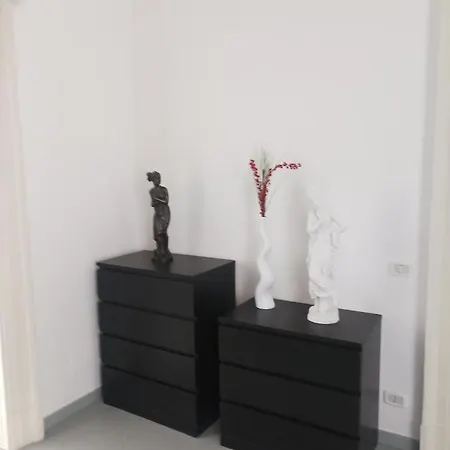 Cleopatra Guest house *